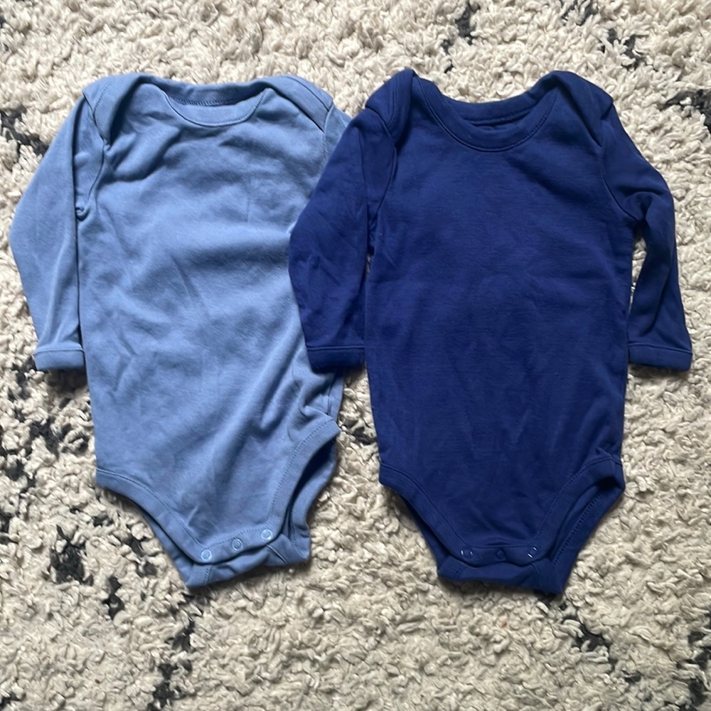 2 blue 100% cotton long sleeve onesies